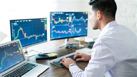 You can day trade on almost any broker's platform. Here, we cover our picks for the best platforms for day trading and what you should know before giving day trading a try.