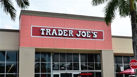 Apr 29, 2022 · However, a Trader Joe's location in Seattle, Washington, now has to pay more than $44,000 to its employees after the store was found to be violating local law. This "secure scheduling law," says the Seattle Times, requires retailers like Trader Joe's to post schedules for hourly workers at least 14 days in advance of when the schedules begin. 