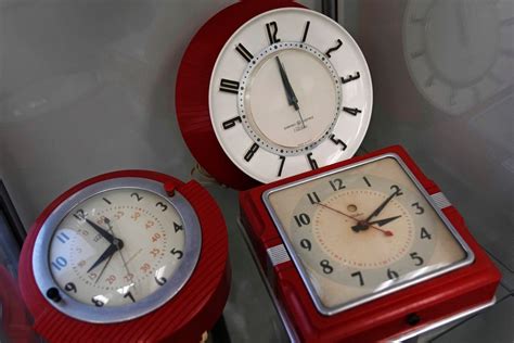 Daylight saving 2023: Here’s what a sleep expert says about the time change