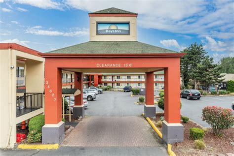 Days inn military highway. Days Inn by Wyndham Norfolk Airport. 1450 North Military Hwy Norfolk, VA. Guests staying at Days Inn by Wyndham Norfolk Airport will find themselves just 4.4 ... 
