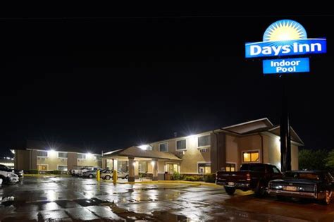 Days inn prices for one night. Member Sale: Save 15% or More. Now extended! Enjoy 15% or more off 2+ consecutive nights when you book our Member Rate at participating hotels—or, get 10% or more off 1 night. Book direct by Oct. 20 and complete your stay by Oct. 31, 2023. 