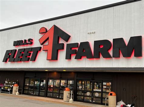 Daytime Cashier Job in Beaver Dam, WI at Fleet Farms