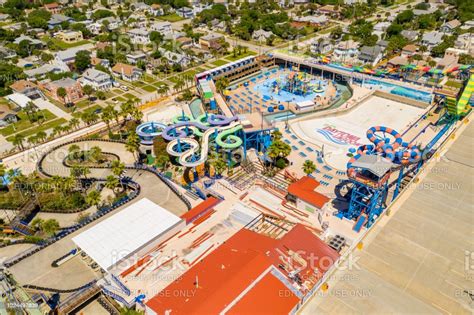 Daytona beach lagoon. This article originally appeared on The Daytona Beach News-Journal: Daytona Lagoon waterpark gets full-service restaurant and bar. View comments . Recommended Stories. Yahoo Sports. Stacy Wakefield, wife of late former Red Sox pitcher Tim Wakefield, dies of pancreatic cancer. Tim Wakefield, who died Oct. 1, predeceased … 