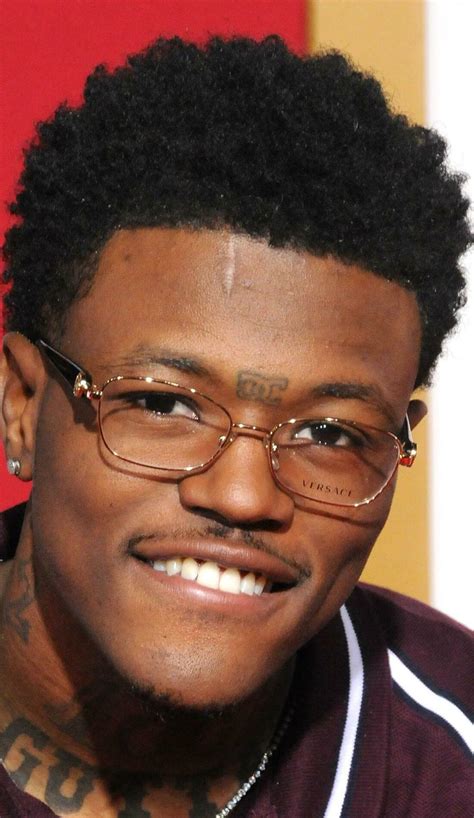 Dc young. DC Young Fly’s parents are his dad Solomon Whitfield and his mother Betty Whitfield. The 31-year-old comedian is the youngest of seven children born to his parents. Not much is known about his siblings, … 