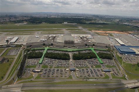 De Aeropuerto Sao Paulo (GRU) a Criciúma en 3½ horas