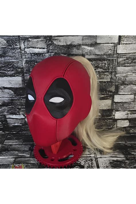 Deadpool Maskesi sizlerle Wolverine maskesi de çok yakında satış . 