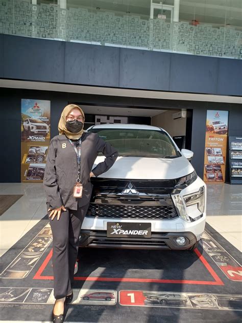 Dealer Resmi Mitsubishi Depok - Kami melayani pembelian mobil ...