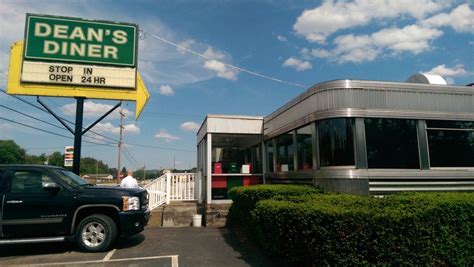 Dean's Diner: It was fun to finally stop here -