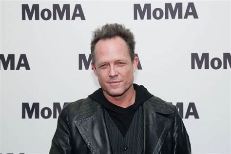 Dean winters allstate salary. Dean Winters. Mayhem . Allstate. Net Worth: $4 million, according to The Richest. Dean Winters had already starred in Oz and was a working actor when he was diagnosed with a bacterial infection in ... 