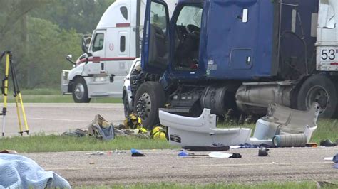 Death toll from Manitoba bus crash rises to 16