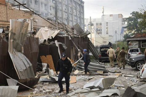 Death toll rises to 8 in Russian attack on a restaurant in the eastern Ukrainian city of Kramatorsk