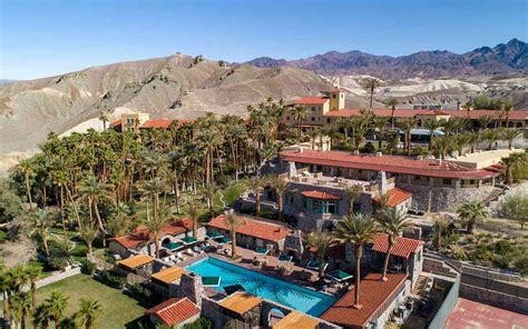 Death valley oasis. Mar 13, 2015 · The Inn at the Oasis at Death Valley. Built in 1927 and most recently renovated over a five-year period ending in 2022, this adobe-brick-and-stone lodge in a green oases offers Death Valley's most ... 
