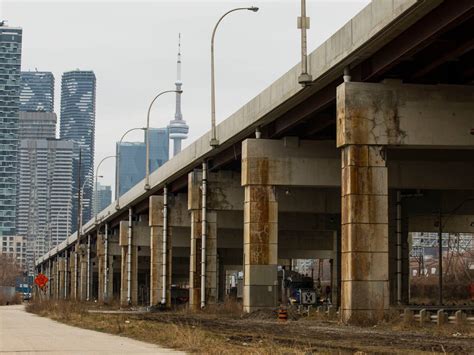 Debate over rebuilding of Toronto’s Gardiner Expressway reignited prior to mayoral by-election