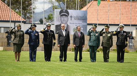 Debe establecerse una férrea unidad entre la sociedad civil y la …