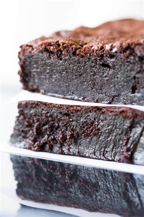 Decadent Flourless Brownies Recipe - Recipe for Perfection