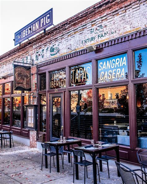Decatur restaurants. Decatur Restaurants. Explore highly acclaimed restaurants in Decatur that serve up creative takes on locally grown ingredients, Southern favorites and international cuisine. Browse the listings below to find delicious places to eat in Decatur. 