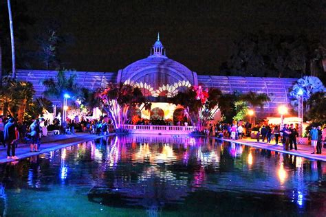 December Nights kicks off first night in Balboa Park