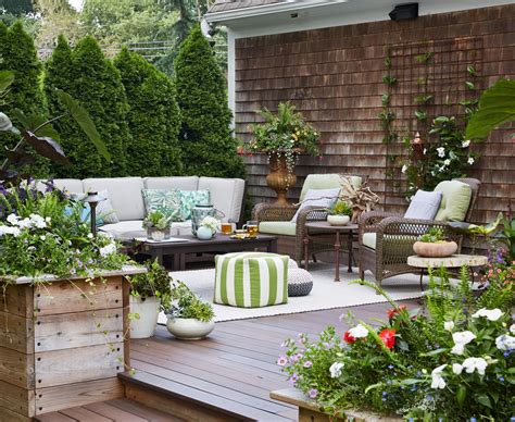 Deck and patio design guide better homes gardens decorating. - Heidelberg tok operators and parts manual.