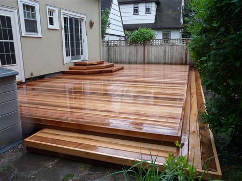 Deck boards parallel or perpendicular? - Houzz