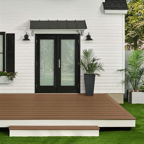 Composite decking colors are long-lasting 
