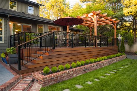 Decking skirts. © 2024 Google LLC. You can build a deck skirt easily using horizontal slats. If you are looking a great deck skirting idea then this deck skirt is inexpensive and looks … 