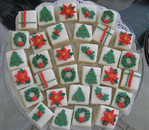 Decoration ideas for christmas petite fours. .  ...