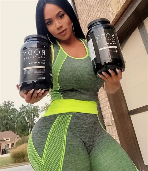 Deelishis london charles. Deelishis, aka London Charles, showed off her hypnotizing and super-sized asset at some random event in DC on Thursday. Some fries with that shake?! In comparison, Deelishis' "Flavor" co-star ... 
