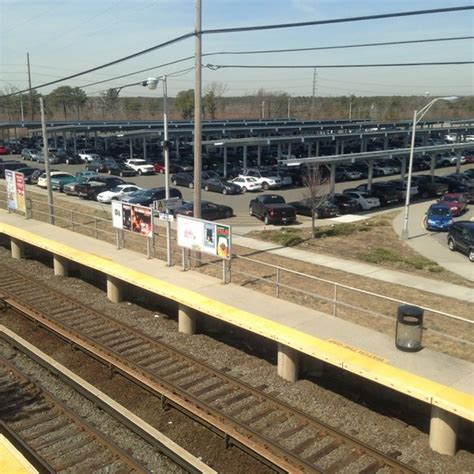 The cheapest way to get from Deer Park to Hicksville LIRR Statio