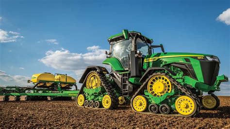 368.81. +4.40. +1.21%. Deere & Company (NYSE:DE) Q4 2023 Earnings Call Transcript November 22, 2023 Operator: Good morning and welcome to Deere & …