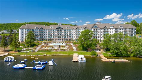 Deerhurst resort. Bottom Line. The 330-room Deerhurst Resort is a sprawling, four-pearl lakeside hotel in the Muskoka Region. It's about a 15-minute drive from Huntsville, but guest tend to stay on-site given the extensive lineup of year-round activities. 