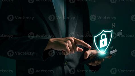 Defending Your Financial Privacy The Benefits and Limits of Self Help 