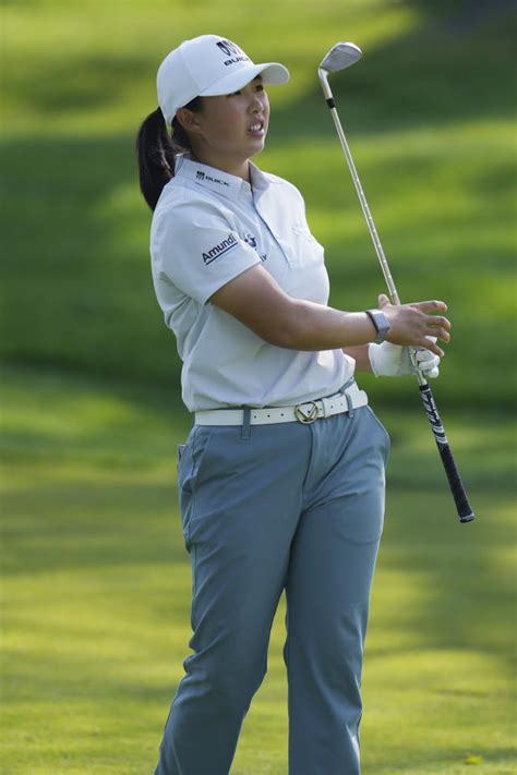 Defending champion Minjee Lee of Australia takes 3-shot lead into Founders Cup finale