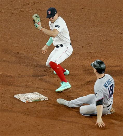 Defense dooms Red Sox again in 6-2 loss to Marlins