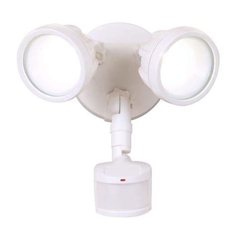 Amazon.com: defiant led light. ... LED Motion Sensor Security Light By Defiant | 180 Degree 180 Degree 2-Head White Outdoor Weatherproof Spot Lights | Bright Lumens |Tool-less Lamp Adjustments. 4.6 out of 5 stars 317. ... HALO MS180W 180 Replacement Motion Security Sensor Floodlight, White. 4.4 out of 5 stars 3,024. $15.79 $ 15. 79. FREE …. 