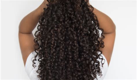 Defined curls. If you have short hair and dream of having soft, bouncy curls without the hassle of daily styling, a soft curl perm may be just what you need. This popular hair treatment can give ... 
