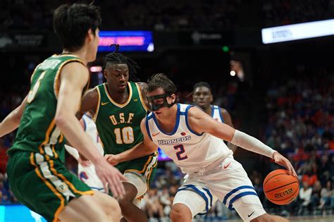 Degenhart powers Boise State to 63-60 victory over Saint Mary’s