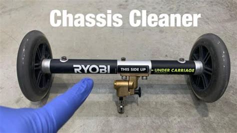 The Chemical Guys Degreaser is one of the top contenders in the automotive care market and is a name trusted by professionals across the world. You can’t beat using citrus to degrease, and Chemical Guys capitalizes on the effects. It’s ideal for use on the wheels, rims, the undercarriage, and engine.. 