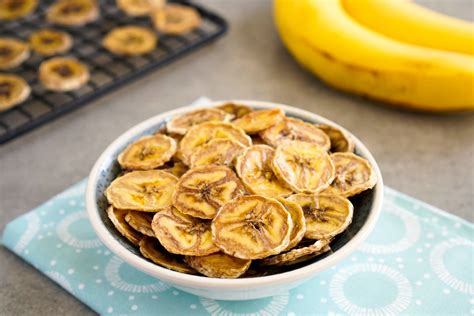 Dehydrated banana chips. Blot the slices with clean paper towels to remove excess lemon juice and water. Dehydrate at 130°F to 140°F, rotating the trays every few hours to encourage even drying. It will take about 6 to 24 hours to make … 