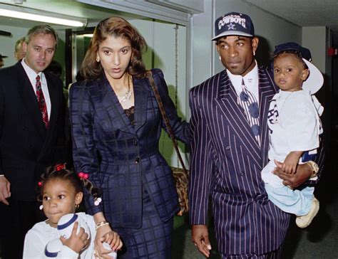 Carolyn Chambers is the ex-wife of Deion Sanders, an American foot