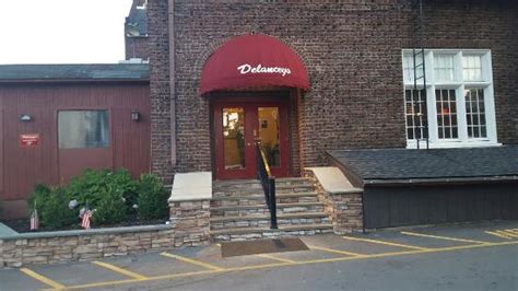 Delanceys - Local restaurant & pub overlooking a horse track. Delancey's offers a casual sports bar, a fine restaurant and a mid size private room …