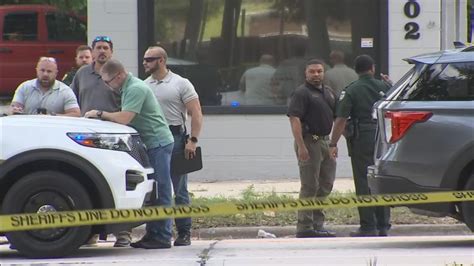 Deland police shooting today. DELAND, Fla. – Deputies are investigating a deadly shooting in the Spring Hill area of DeLand, according to the Volusia County Sheriff’s Office. The sheriff’s office said the shooting ... 