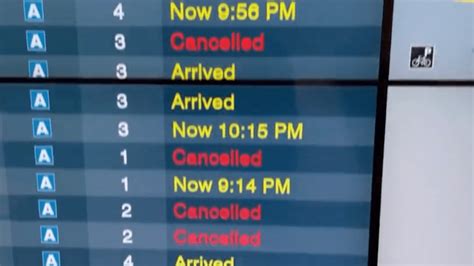 Delays and cancellations continue at DIA Sunday, nearly 600 before 1 p.m.