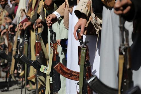 Delegation from Yemen’s Houthi rebels flies into Saudi Arabia for peace talks with kingdom