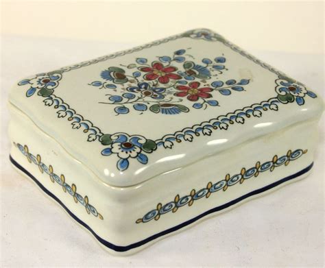 Delft trinket box. Things To Know About Delft trinket box. 