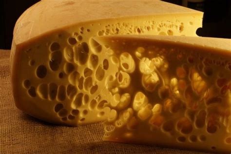 Delikli peynirin adı
