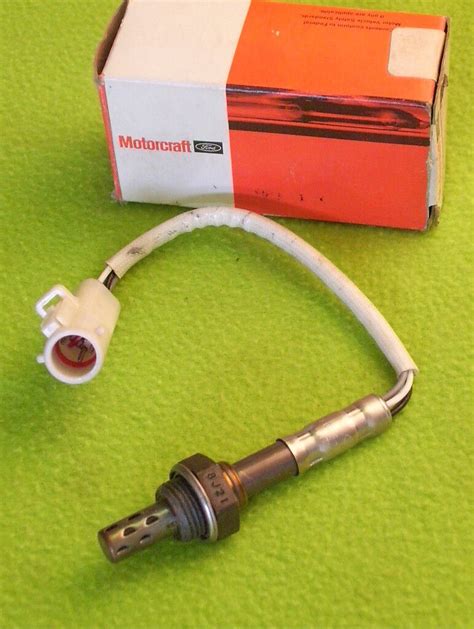 Delphi Oxygen Sensor for 1990-1995 Ford E-350 Econoline Club Wagon …