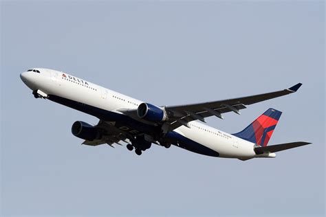 Delta Will Stop Awarding SkyMiles for Basic Economy …