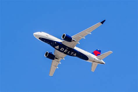 Delta airlines flight diverted. Feb 10, 2023 ... 10 (UPI) -- A New York-bound Delta Airlines flight from Scotland had to make an emergency landing in Glasgow after flames reportedly were seen ... 