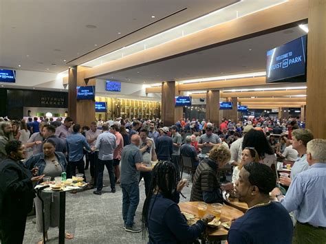On Friday, January 12, Atlanta Braves first baseman Matt Olson and his wife Nicole will host ReClif Community’s 2nd Annual Diamond Casino Night. In partnership with the Atlanta Braves Foundation, the black tie casino night will be held in the Delta SKY360° Club at Truist Park. All proceeds will benefit ReClif Community.