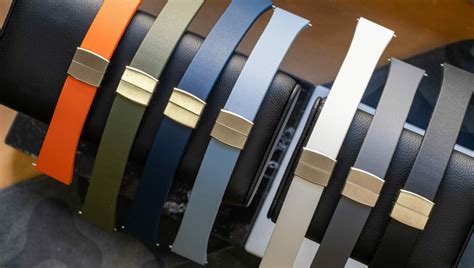 Delugs - Delugs Slim leather watch straps handcrafted from Epsom leather from Tanneries Du Puy tannery in France, by experienced leather artisan. Beautiful pebbled texture, with great scratch and water resistance. Best leather straps at the lowest price for your watches.